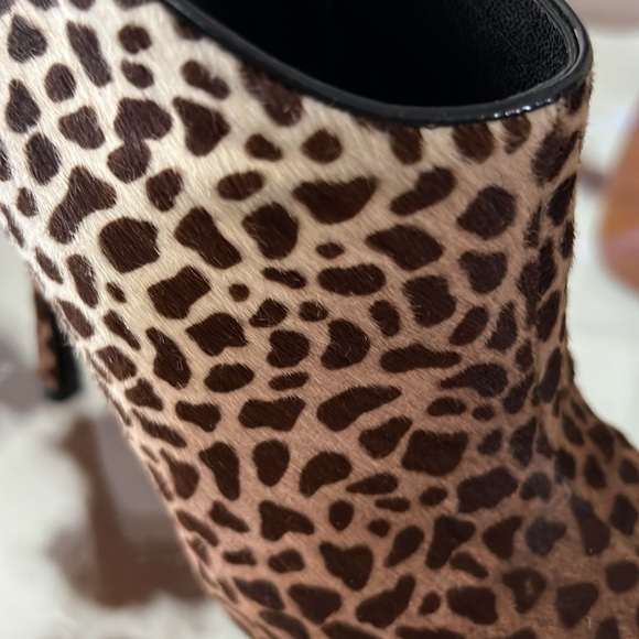 Authentic GUCCI Ponyhair Pointed Toe boots - Picture 8 of 11